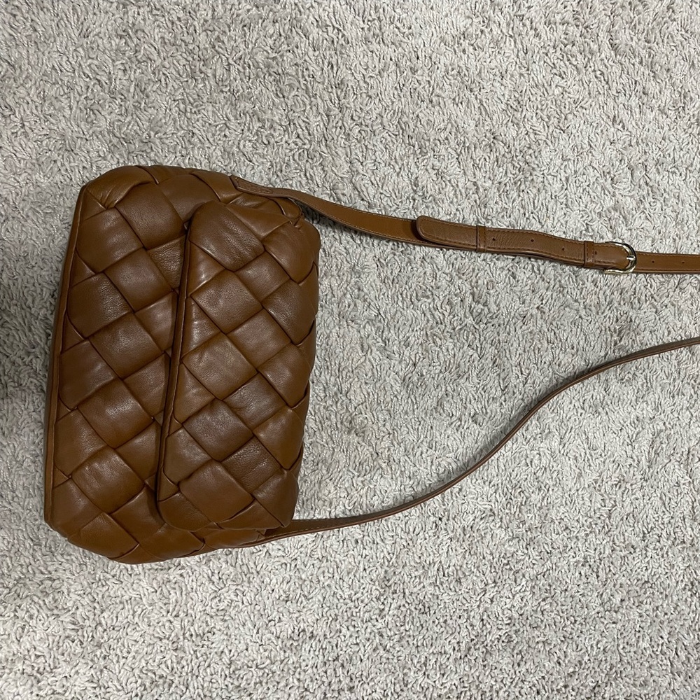 Dune Leather Crossbody Handbag